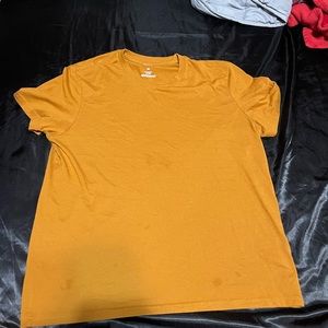 orange t shirt